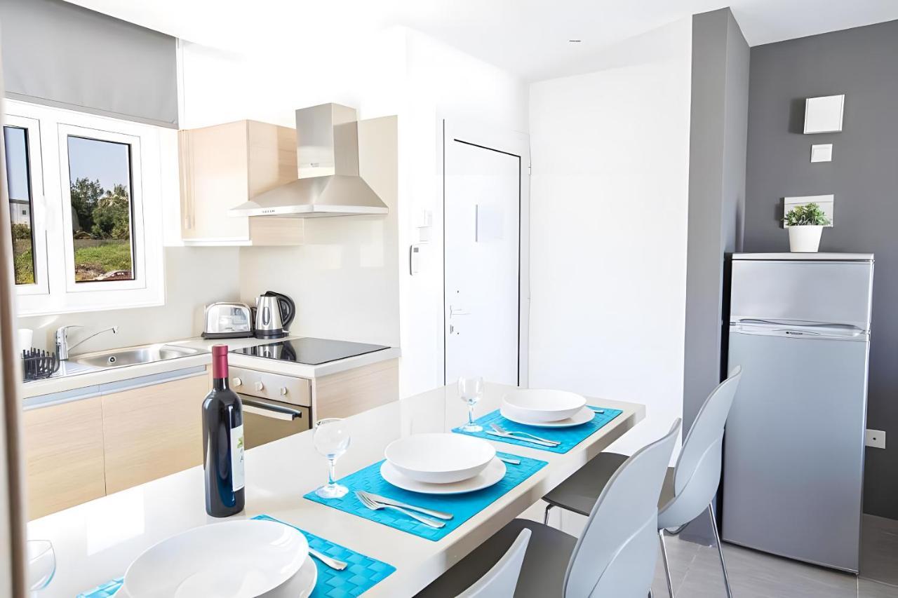 Evas Apartment Protaras Bagian luar foto
