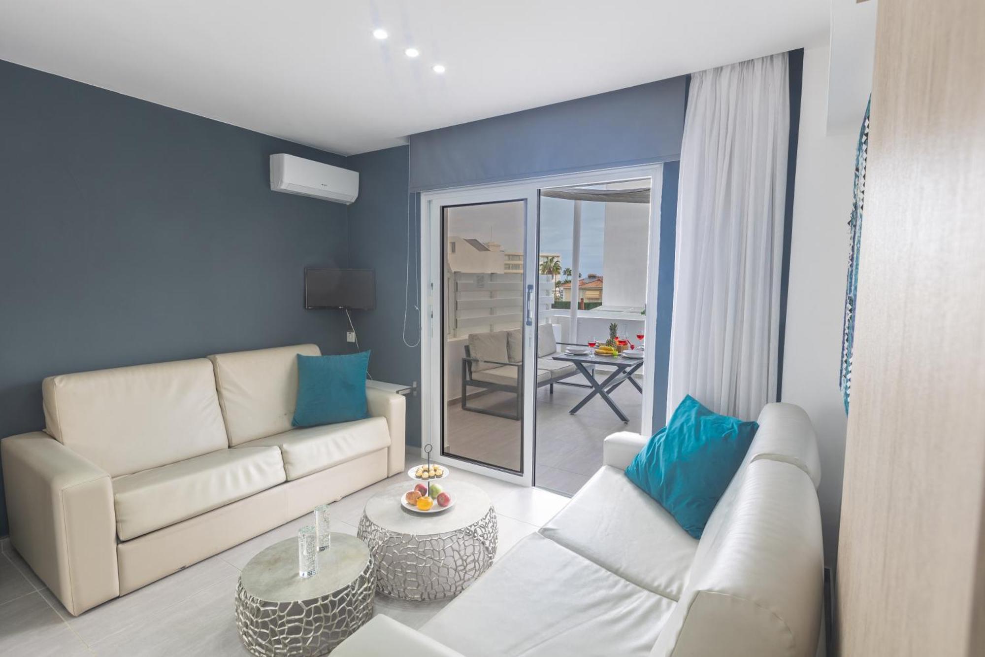 Evas Apartment Protaras Bagian luar foto