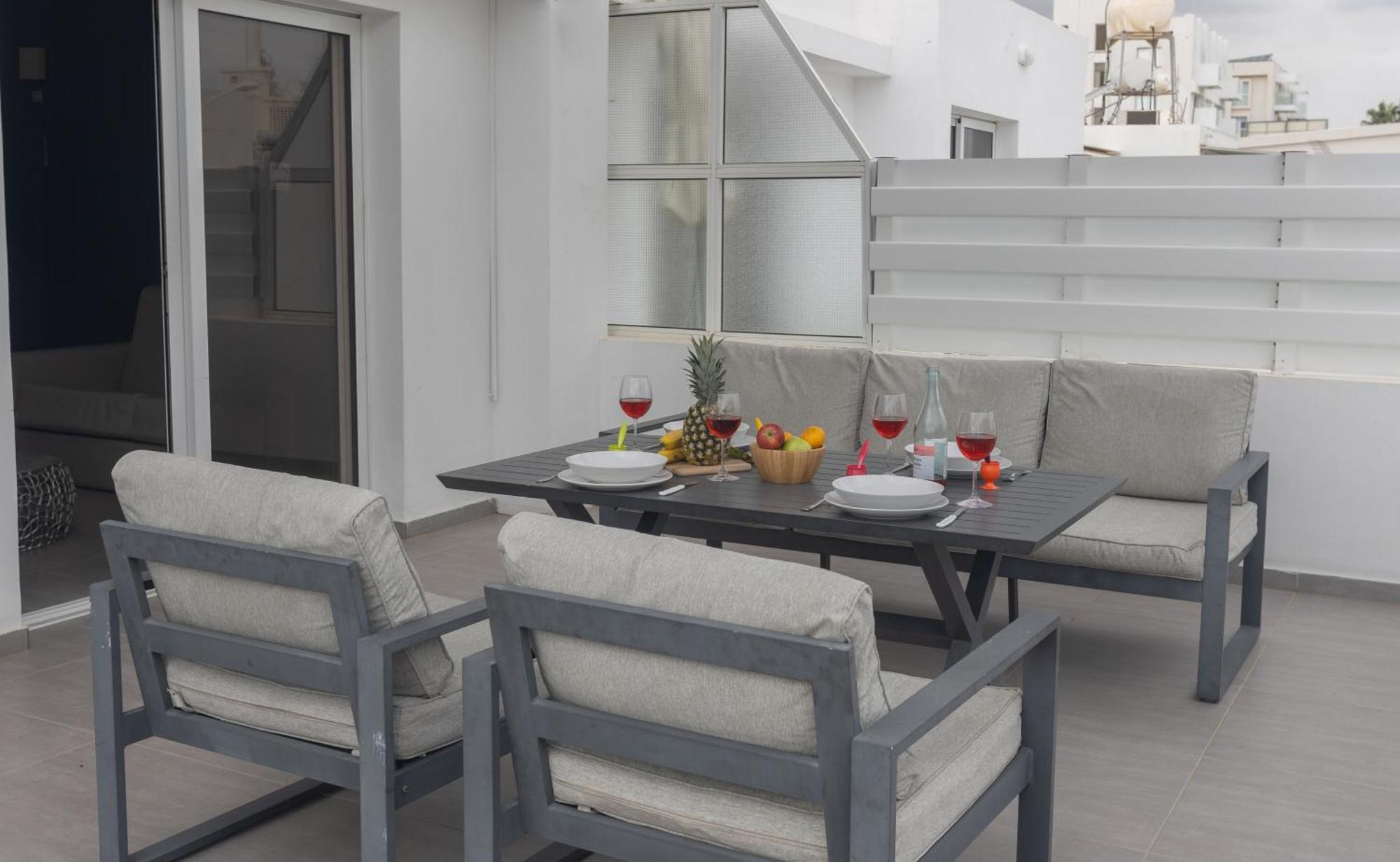 Evas Apartment Protaras Bagian luar foto